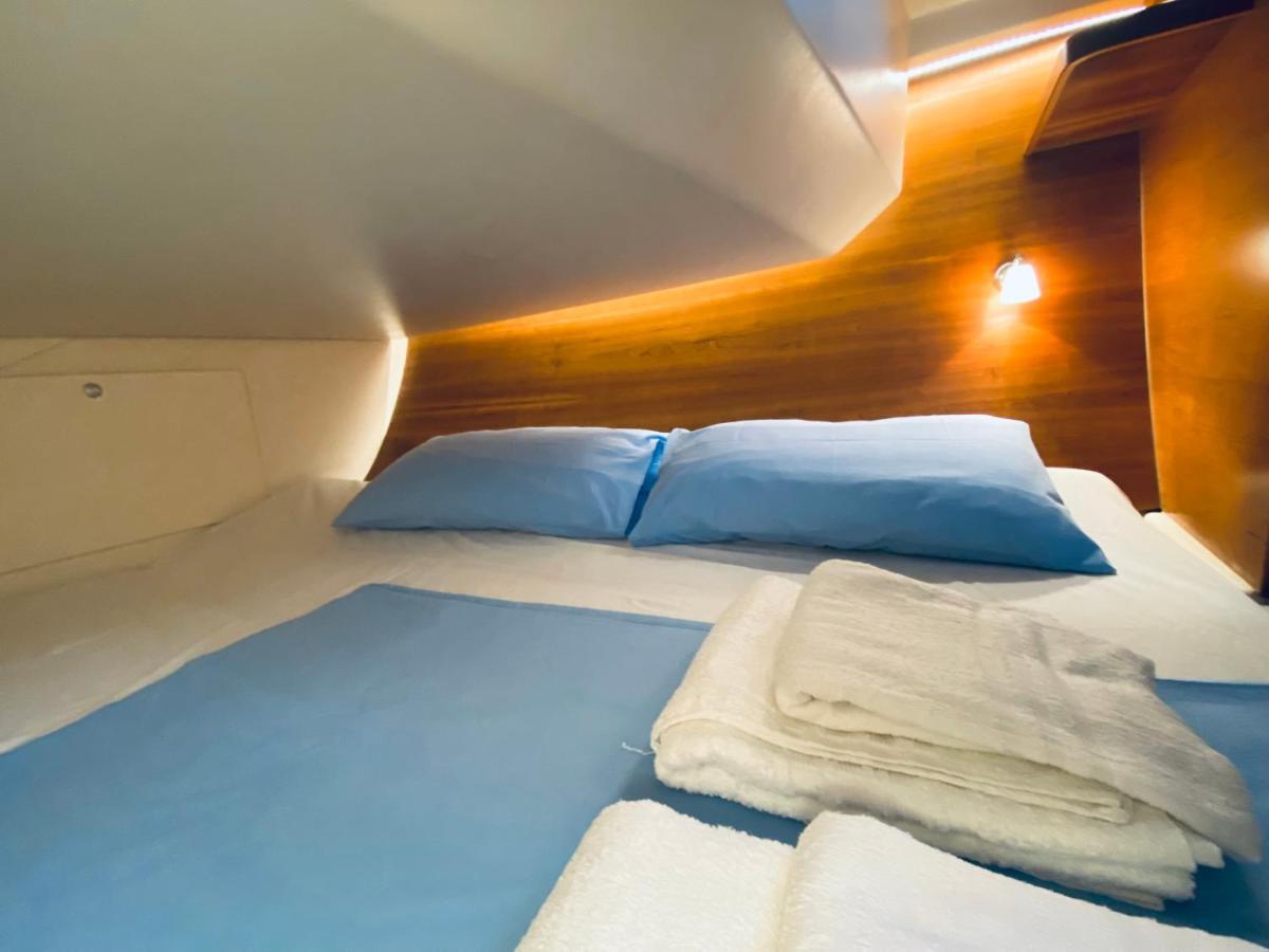 Boat And Breakfast Hotel Palermo Luaran gambar